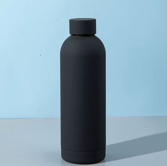 "750ml leak-proof thermos bottle for hot and cold drinks"
